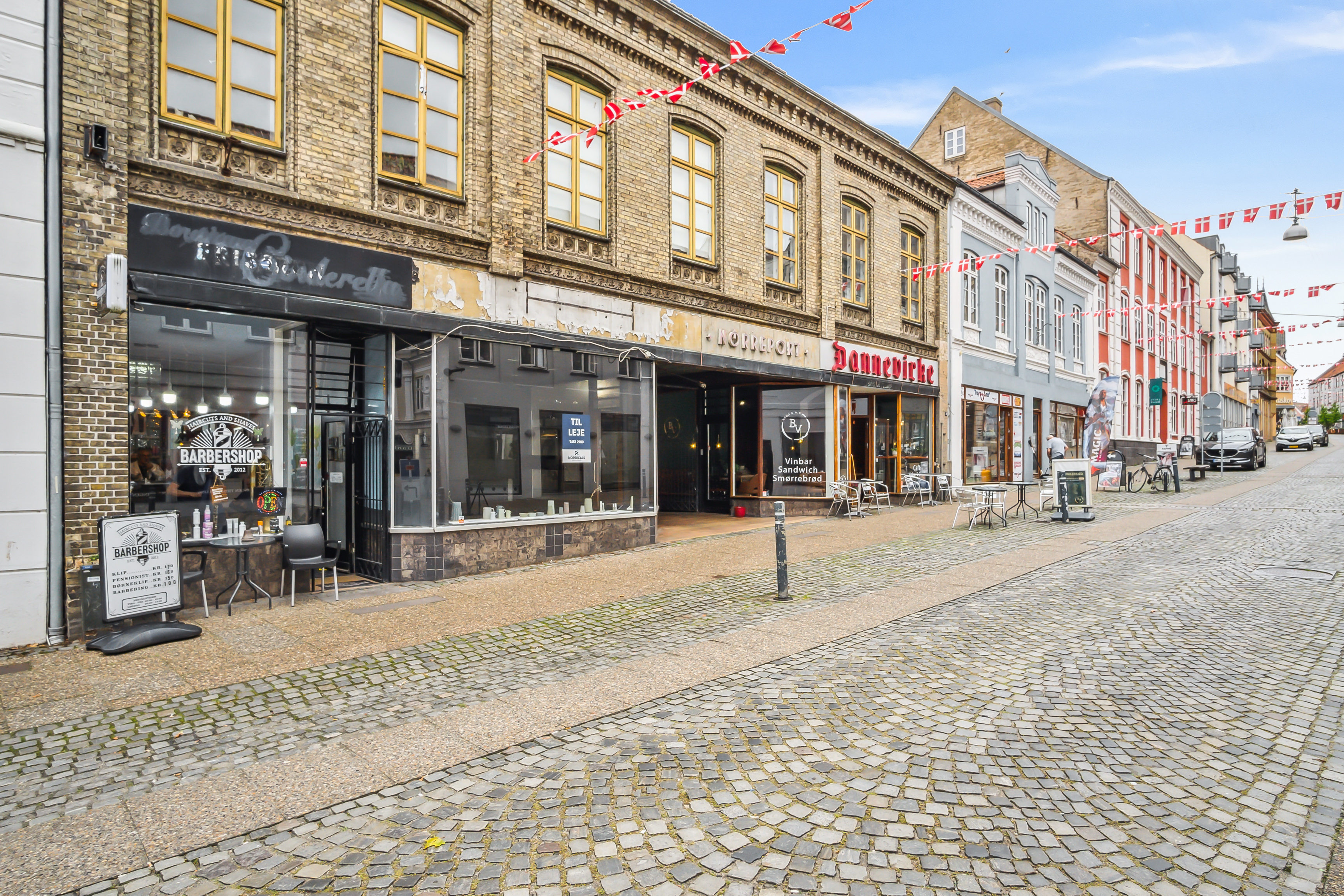 Lokal użytkowy, 61 m²
