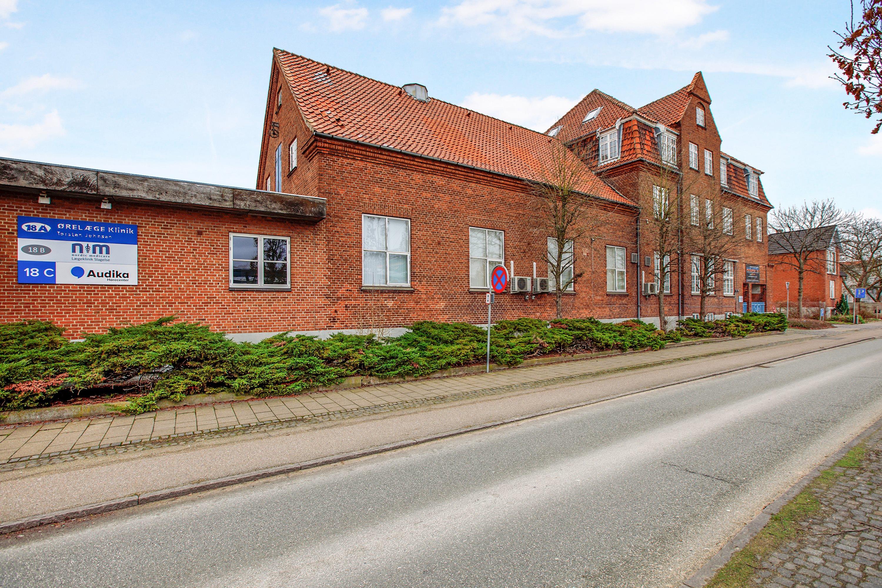 Local comercial, 1371 m²