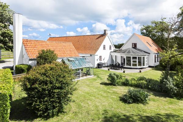 Møllevangen 6,  Villa