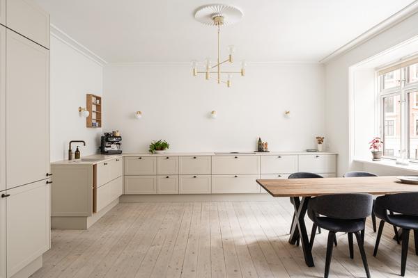 Rosenvængets Allé 15, 1. th. Ejerlejlighed