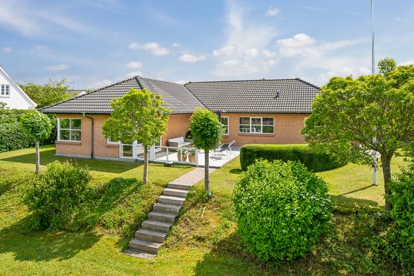 Christiansfeldvej 117 Villa
