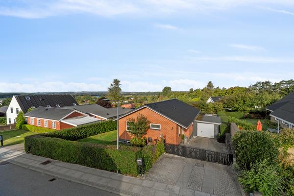Vingen 3, Gug Villa