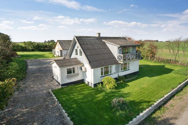 Siemvej 4, St Brøndum Villa