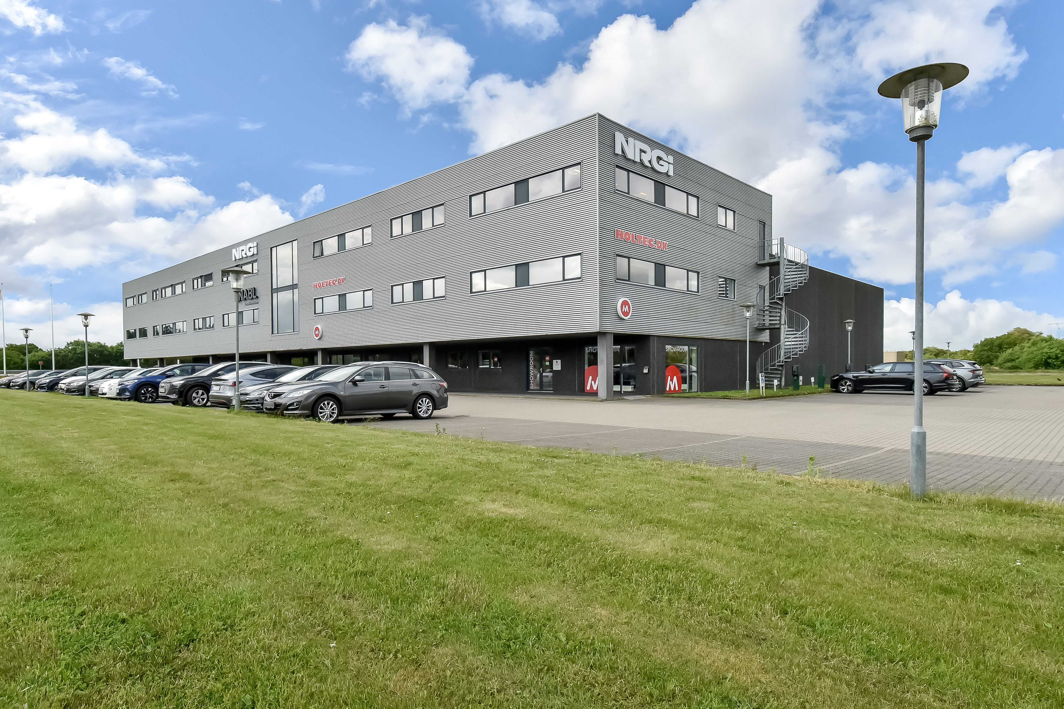 Spațiu comercial, 995 m²