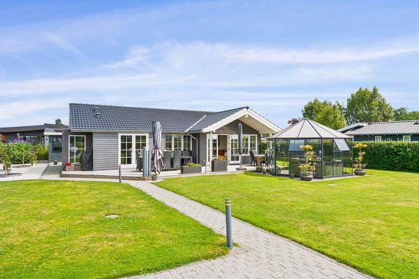 Skrænten 37, Strøby Egede Villa