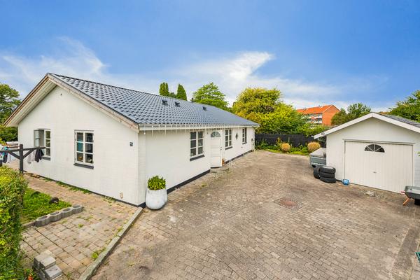 Lærkehøj 42 Villa