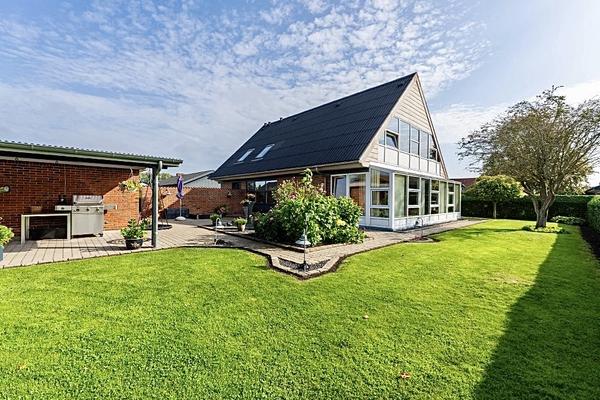 Ildtornvej 10,  Villa