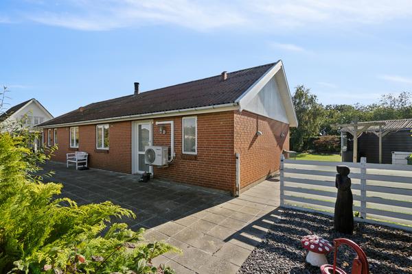 Højbovej 1C, Nexø Villa