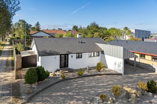 Agervangen 11, Gug Villa