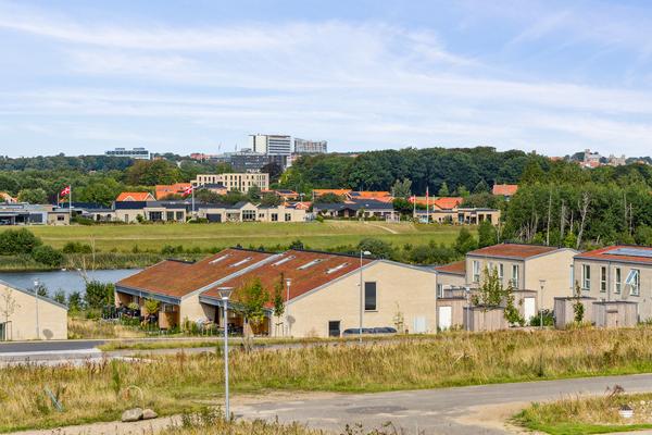 Arnbjerg Høje 18 Grund