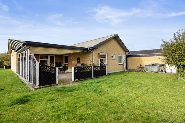 Moseagervej 9, Benløse Villa