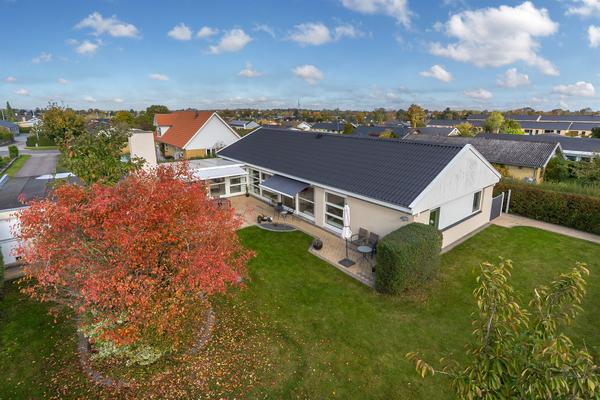 Teglkær 15, Smørumnedre Villa