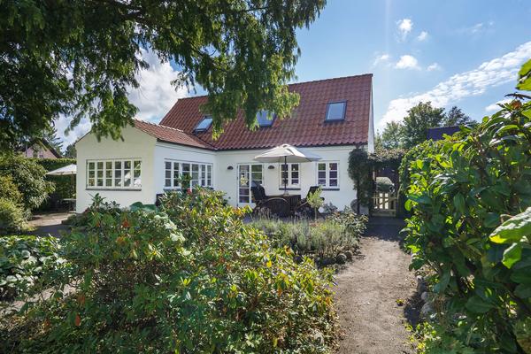 Rendebæksvej 9, Smørumnedre Villa