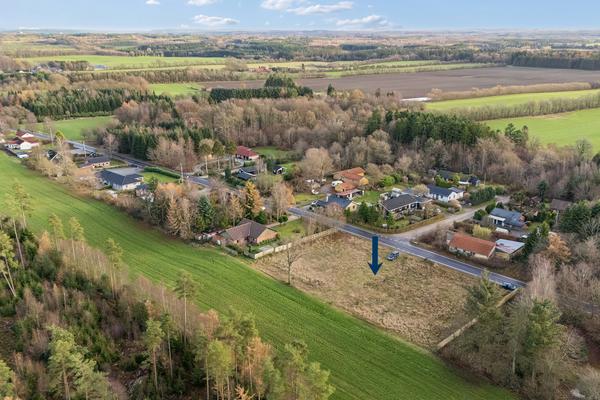 Engesvangvej 56B,  Helårsgrund