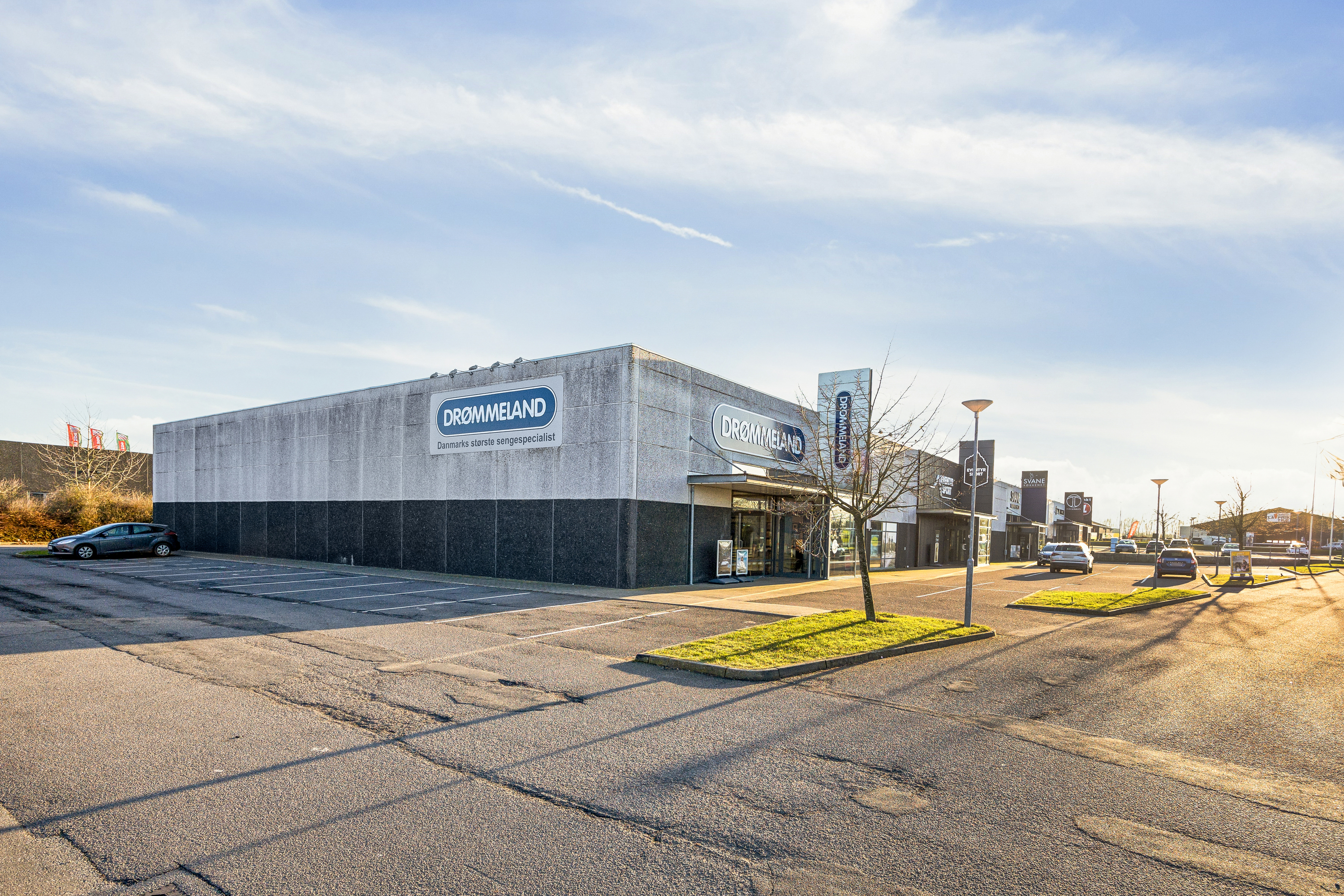Деловен простор, 629 m²