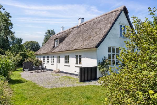 Lusmosevej 33, Tostenæs Villa