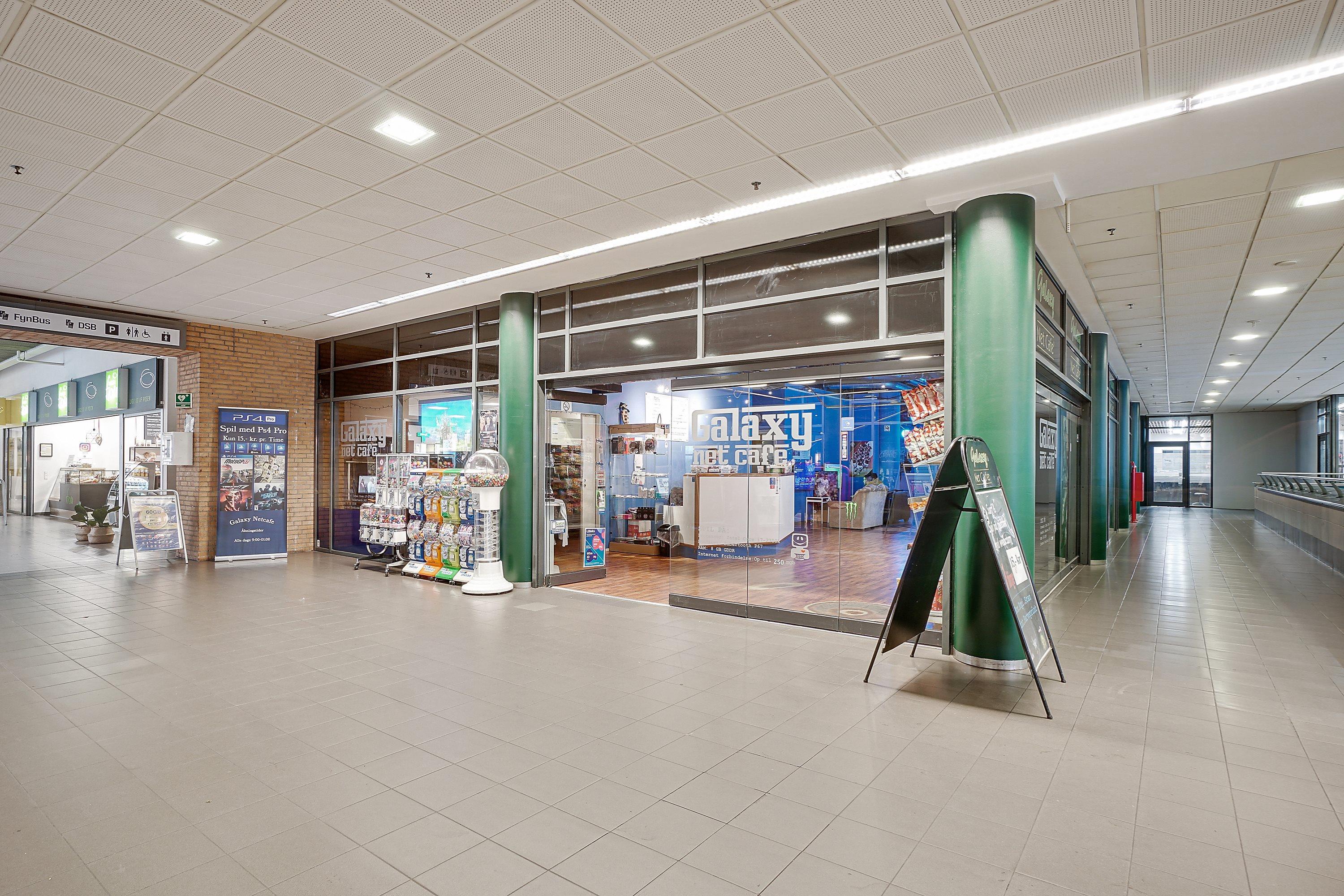 Poslovni prostor, 220 m²