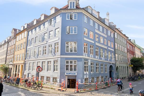 Sankt Peders Stræde 18, 2. th. Ejerlejlighed
