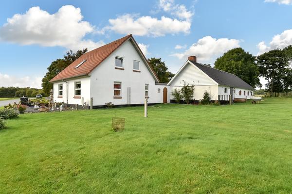 Dørkenvej 24,  Landejendom