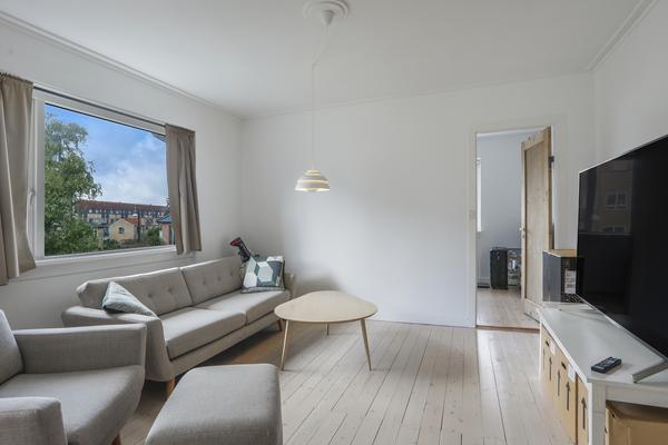 Hyltebjerg Allé 1, 2. th. Ejerlejlighed