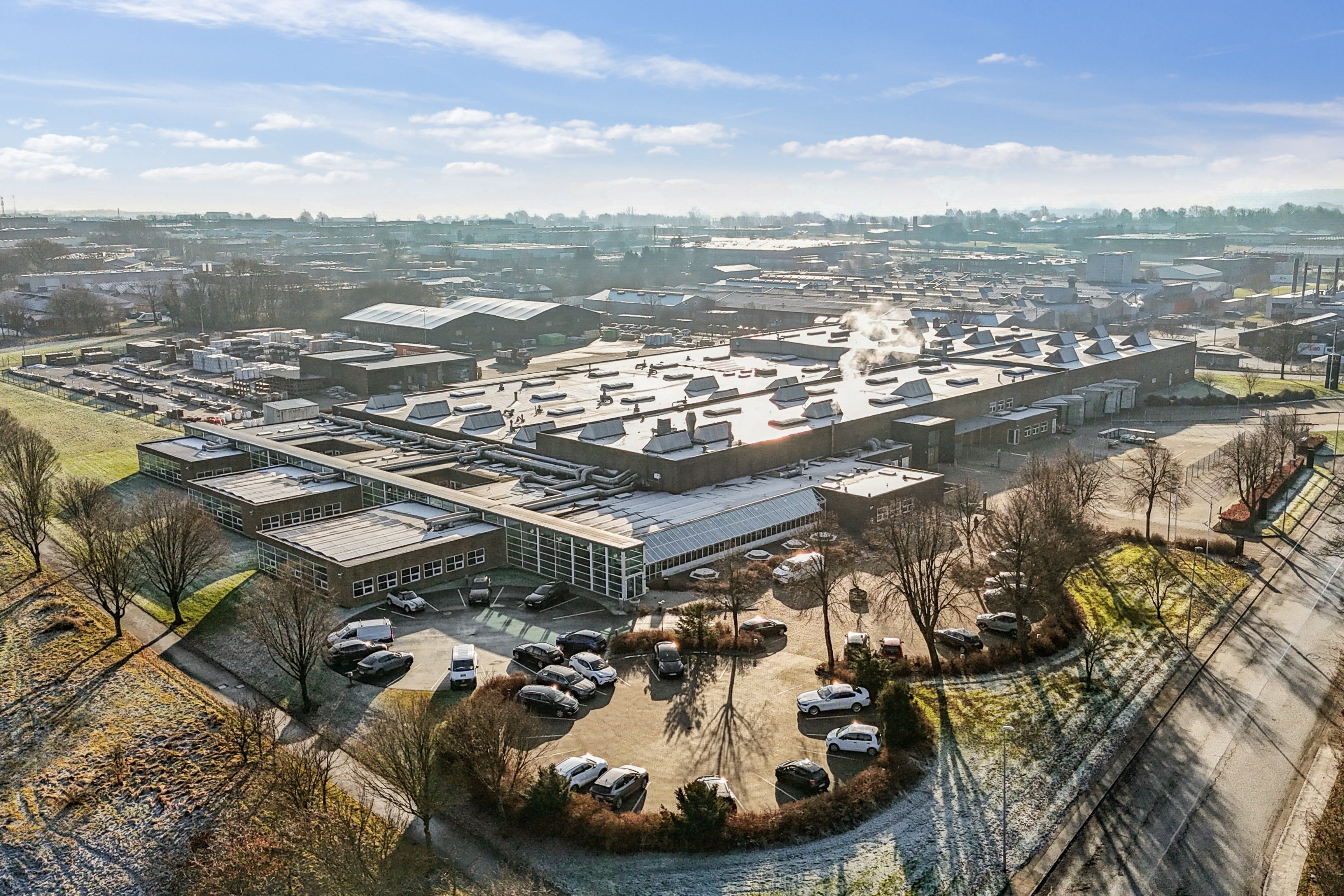 Spațiu comercial, 3218 m²