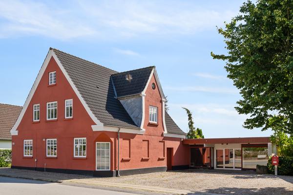Lintrupvej 20 Villa
