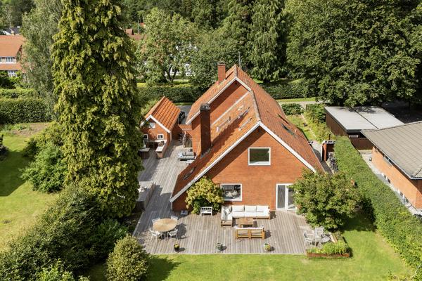 Hjortholmsvej 8 Villa