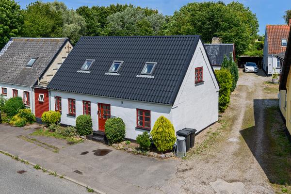 Svallerup Bygade 12, Svallerup Villa