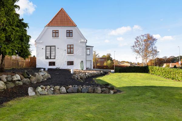 Nørrebrogade 114,  Villa