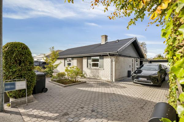 Nylandsvej 75,  Villa