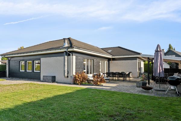 Brandsbjergvej 18 Villa