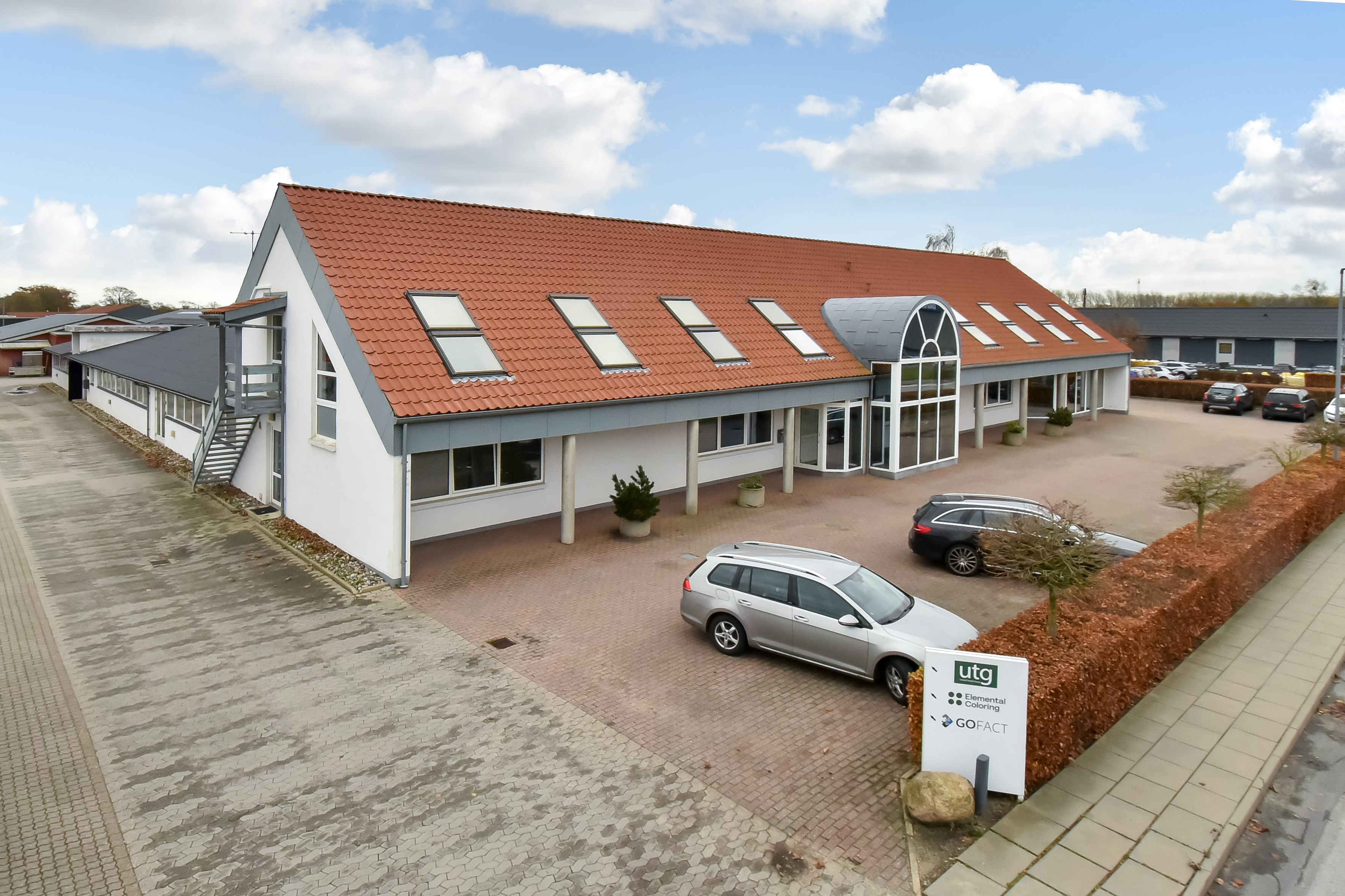 Poslovni prostor, 1270 m²