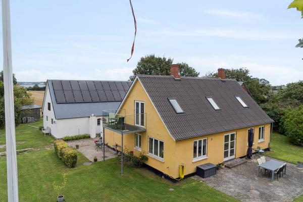 Vesterskovvej 18 Villa