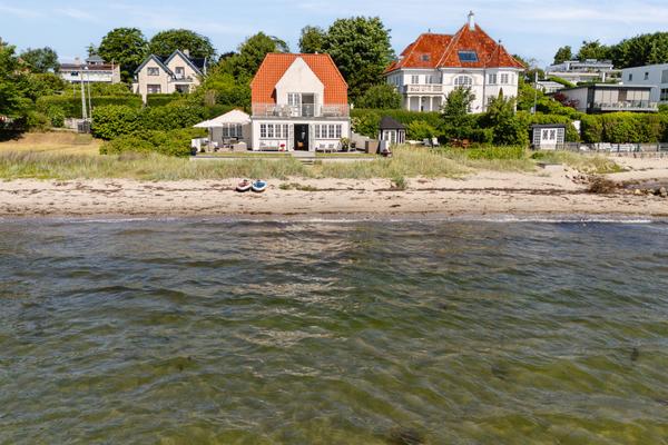 Strandvejen 177 Villa