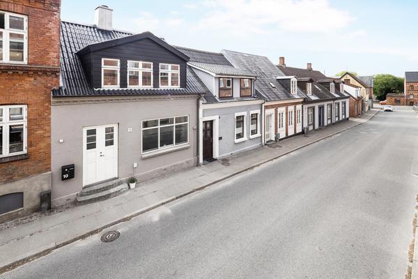Nørre Alle 10 Villa