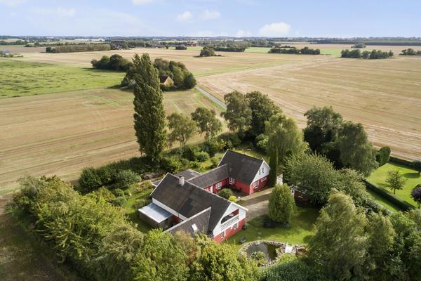 Hovbøllevej 4, Bramsløkke Villa