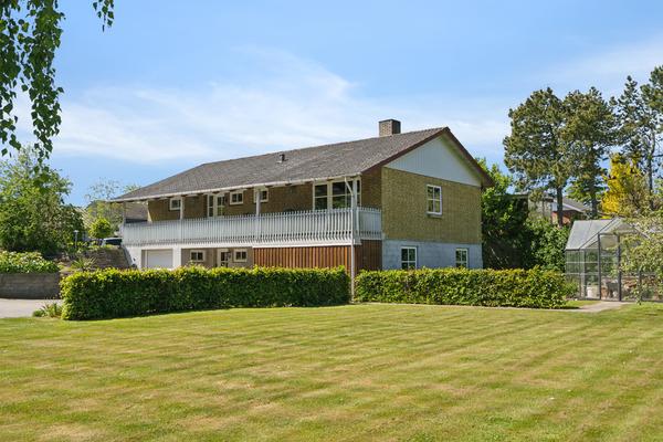 Rosenvænget 11 Villa