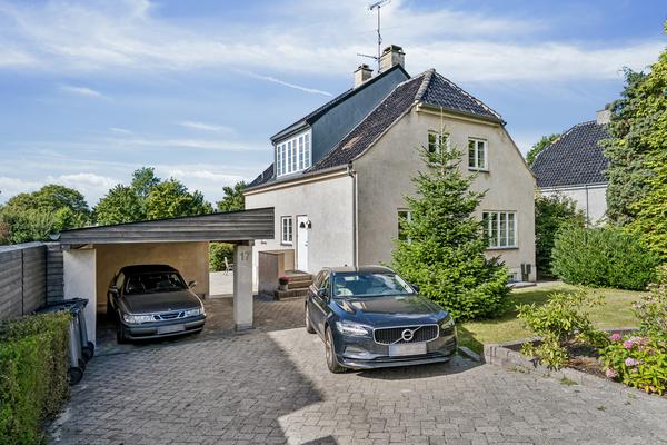 Ravnsnæsvej 17 Villa