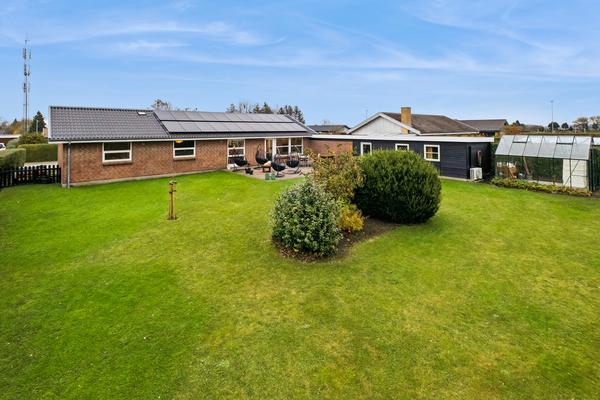 Sydvestvej 53,  Villa