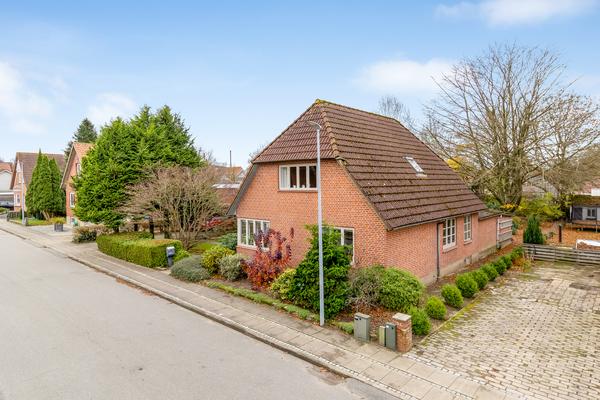 Østre Alle 9,  Villa