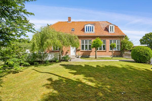 Vallørækken 4, Valløby Villa