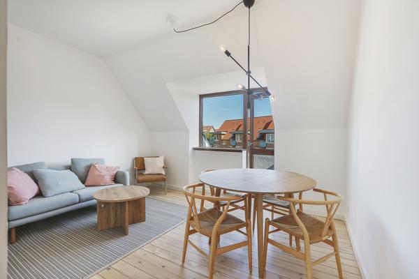 Åbakkevej 43, 2. th. Ejerlejlighed