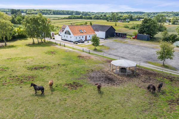 Kirkeskovvej 2, Kirkeskoven Boliglandbrug