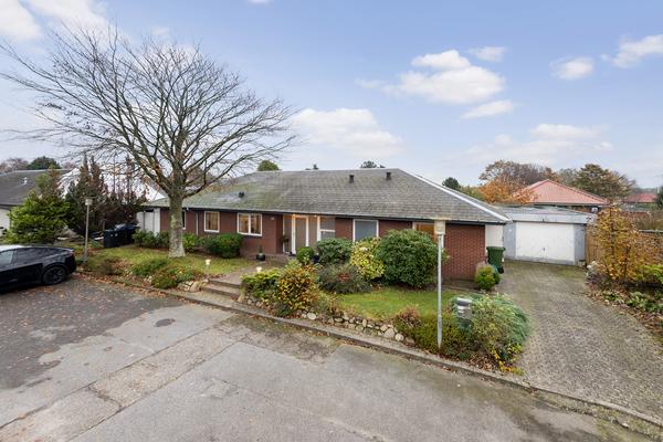 Lindelunden 65,  Villa