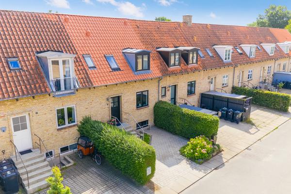 Kristiansdals Allé 8, Dalum Villa