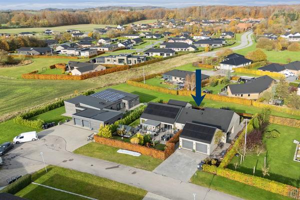 N P Danmarksvej 137 Villa