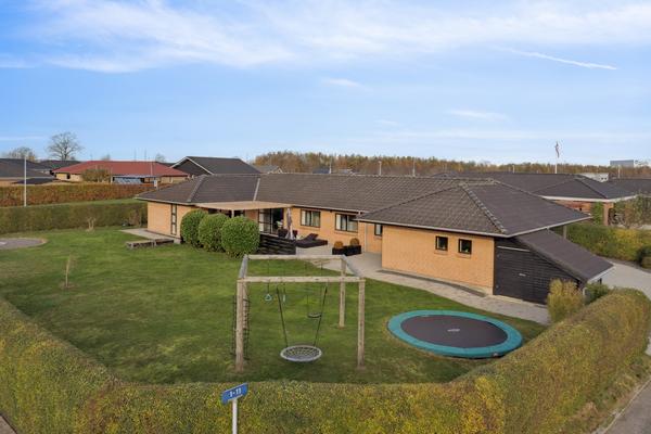 Peder Bøgvads Vej 1,  Villa