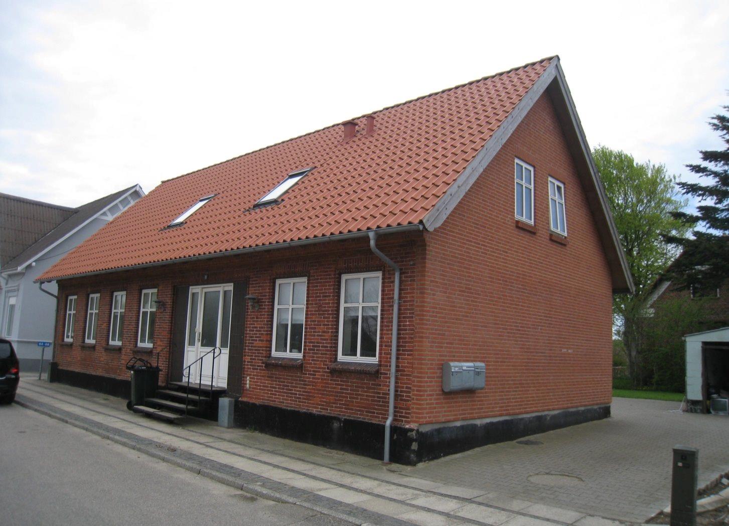 Lokal, 234 m²