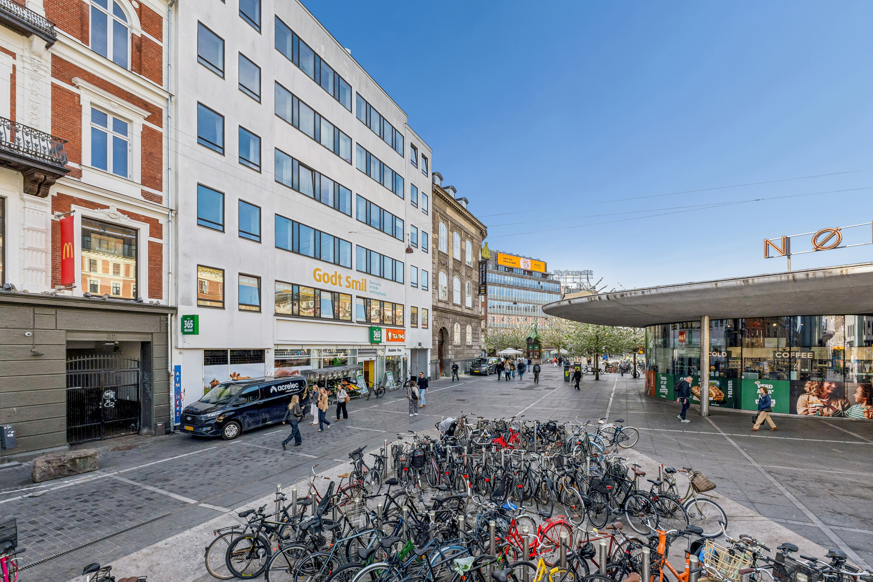 Commercial property, 284 m²