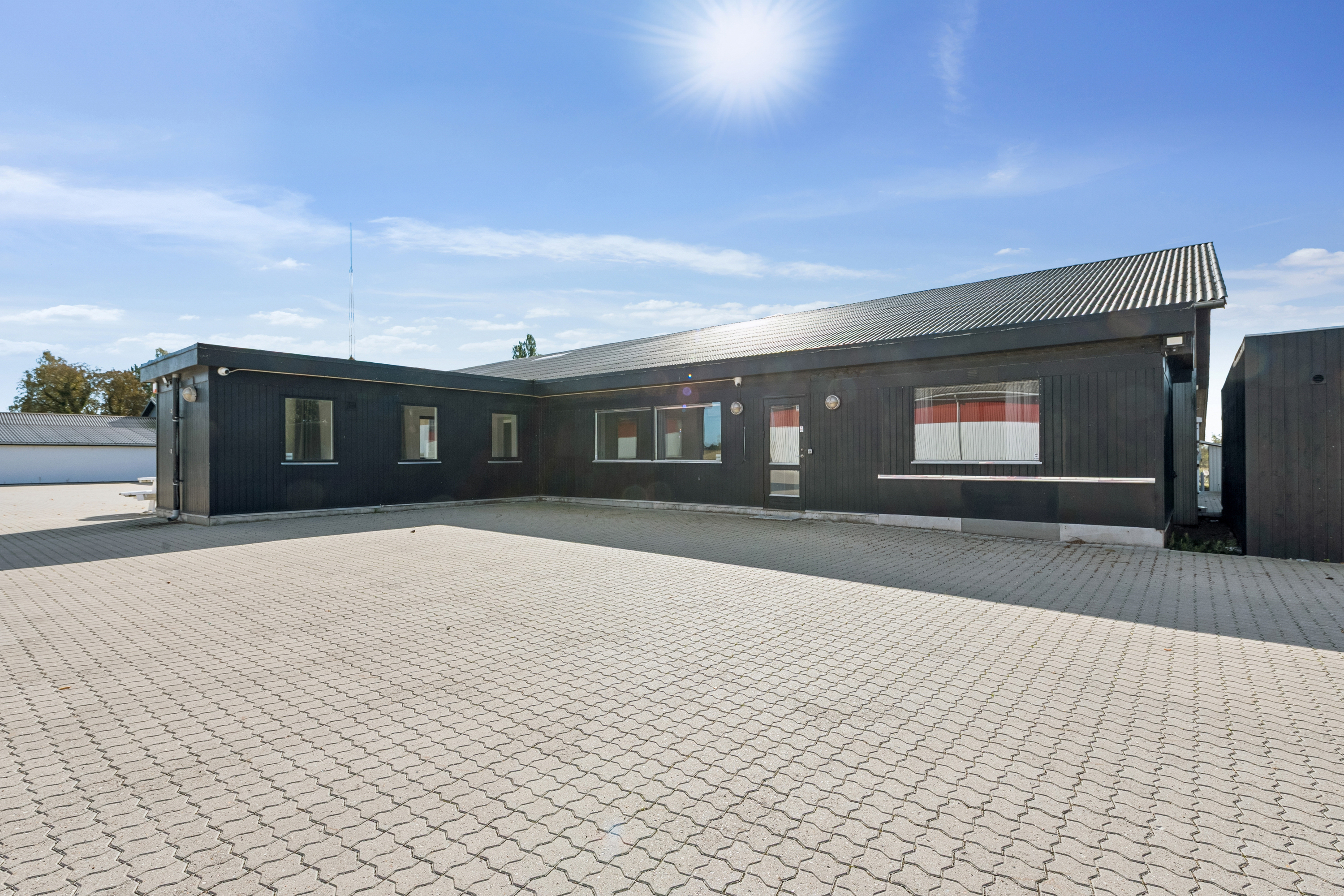 Ticari mülk, 1200 m²